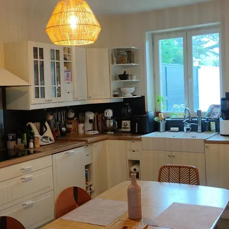 Spacieuse Avec Sdb Privative Dans Notre Maison De Charme Soucieu-en-Jarrest